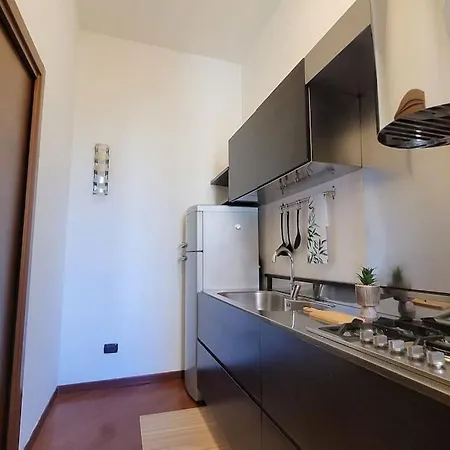 Navigli-centro Stylish In Design District Apartmán *